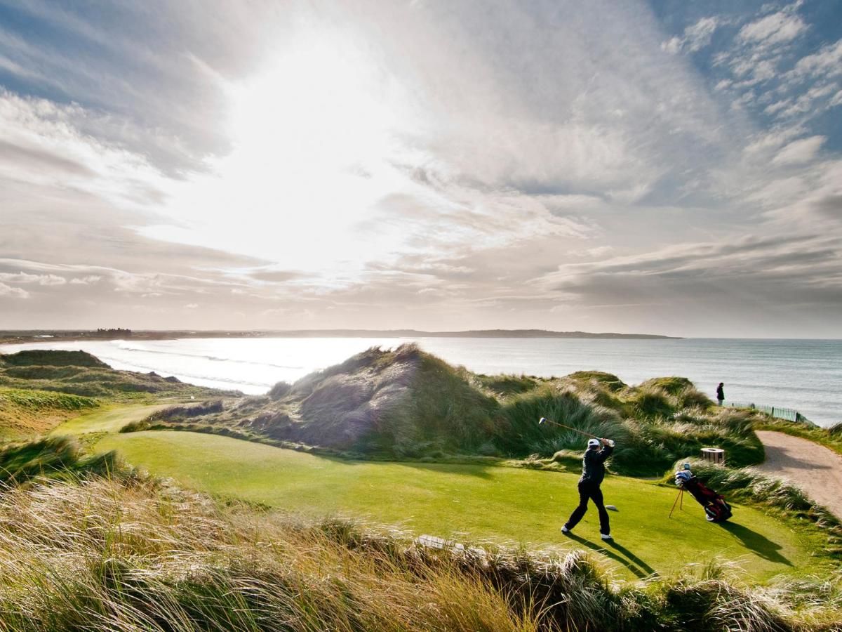 Курортные отели Trump International Golf Links & Hotel Doonbeg Ireland Дунбег
