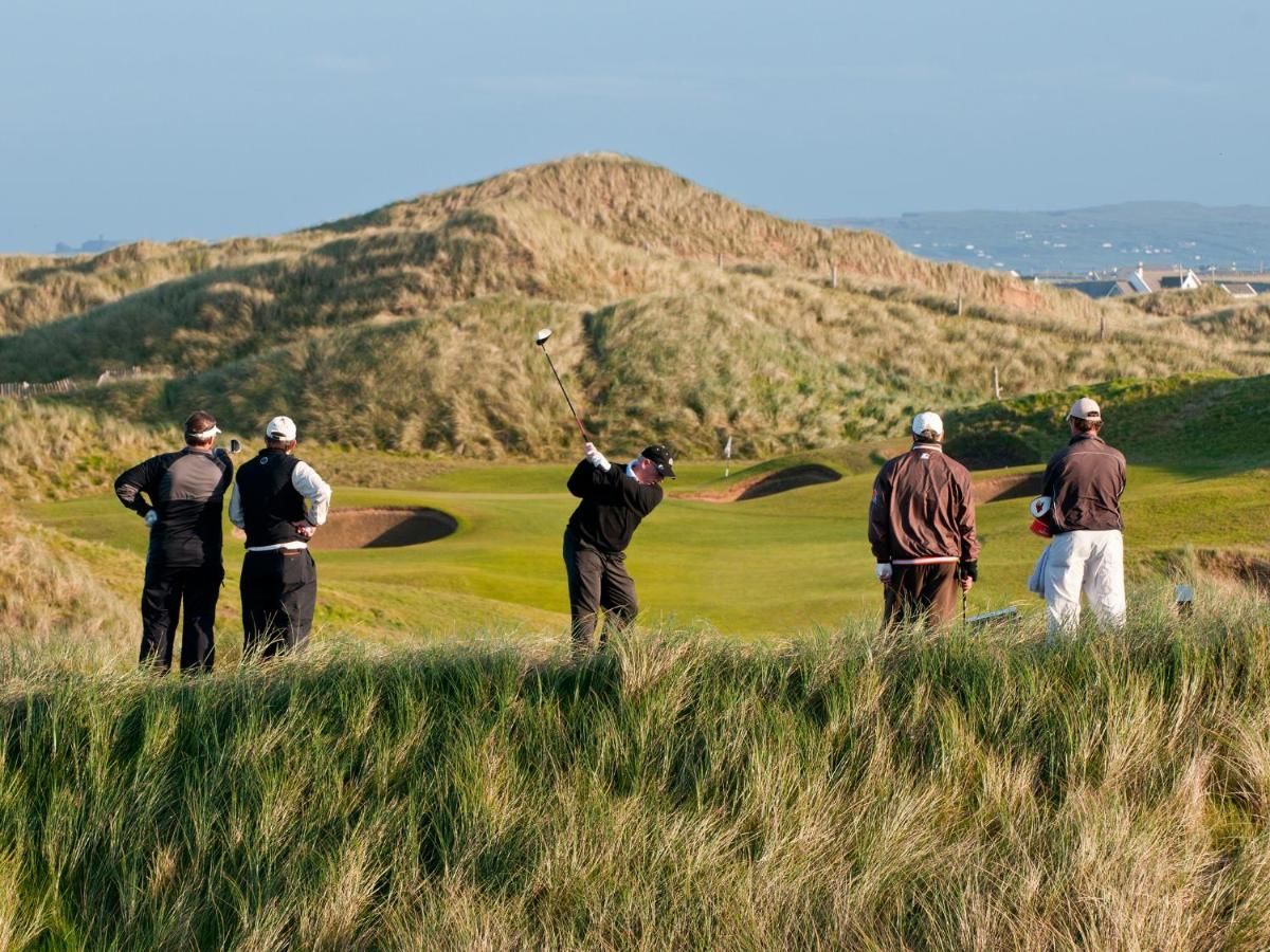 Курортные отели Trump International Golf Links & Hotel Doonbeg Ireland Дунбег